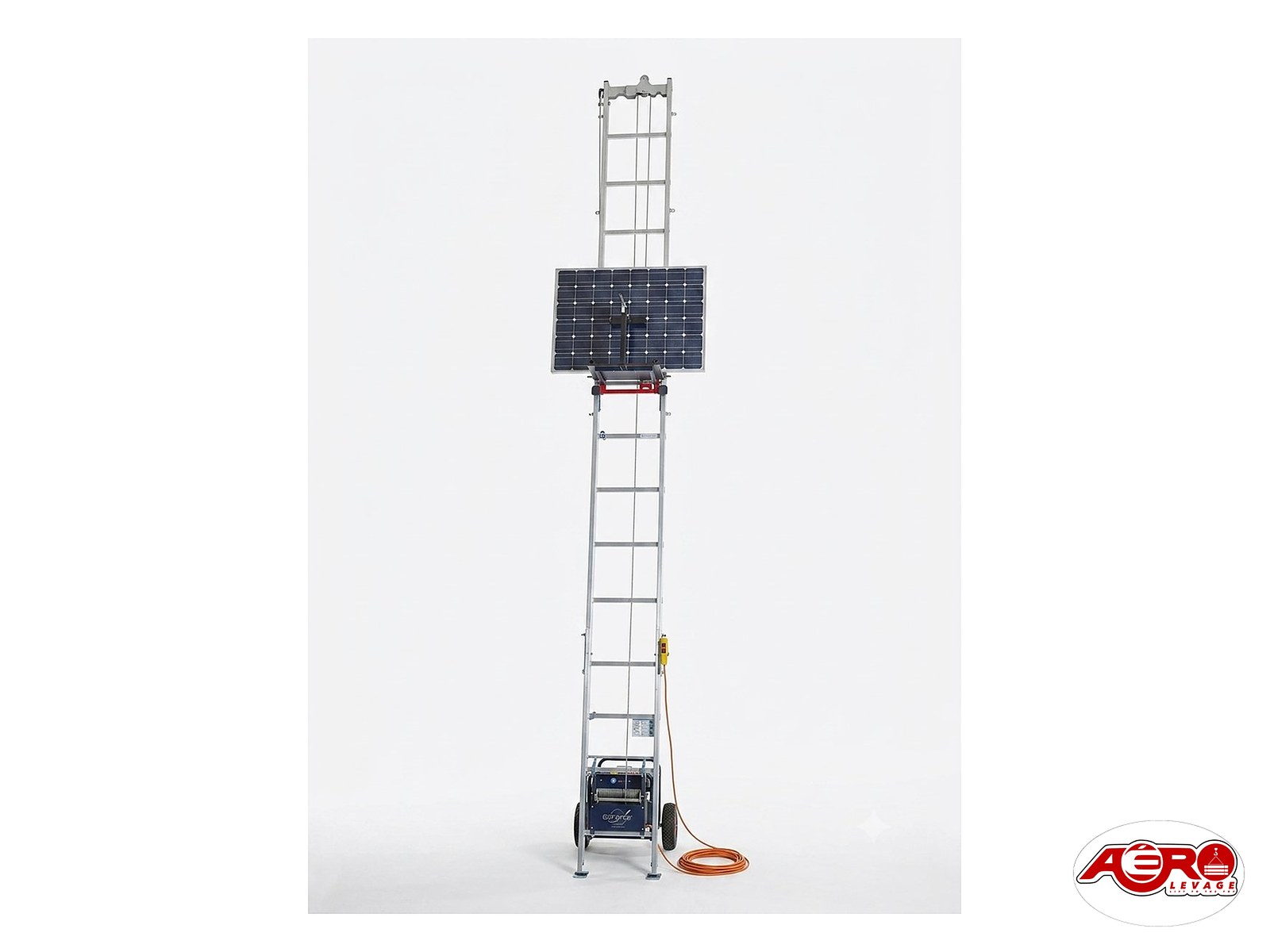 Monte-meuble électrique Böcker Top-Lift — AÉRO LEVAGE